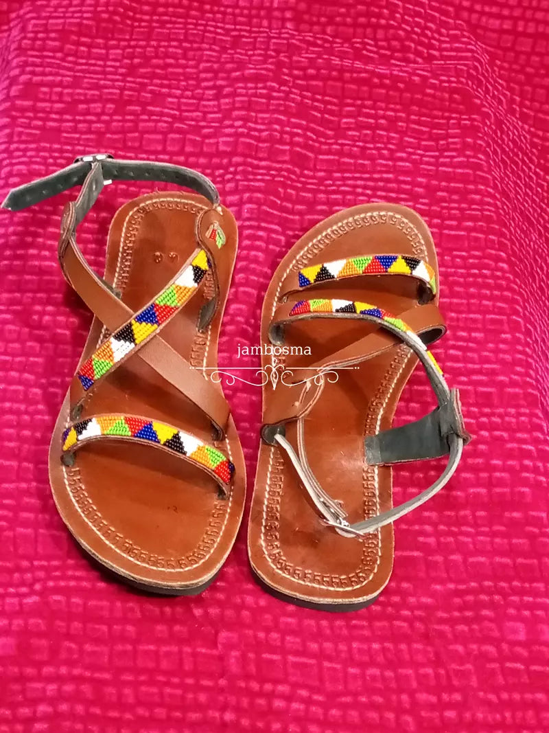 Sandales pour femmes africaines, sandales Massaï, sandales d'été, sandales en cuir perlé, chaussures pour femme