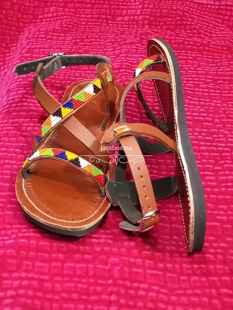 Sandales pour femmes africaines, sandales Massaï, sandales d'été, sandales en cuir perlé, chaussures pour femme