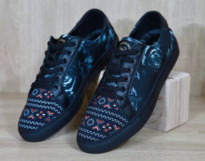SNEAKERS DENIS AKOUNANDO