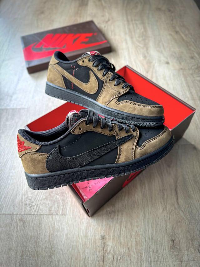 Nike Air jordan 1LOW x Travis SCOTT